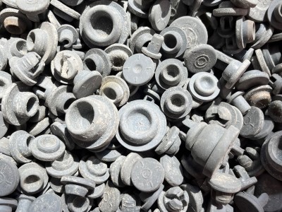 长期收PP吊瓶料、吊袋料、AB透析桶料，丁基胶
长期销售吊瓶颗粒，吊袋颗粒，pp胶、丁基胶，月产吊瓶颗粒800吨。图7