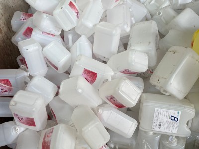 长期收PP吊瓶料、吊袋料、AB透析桶料，丁基胶
长期销售吊瓶颗粒，吊袋颗粒，pp胶、丁基胶，月产吊瓶颗粒800吨。图8