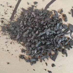 现货供应：黑色PC          5吨    有需要的老板联系：广东