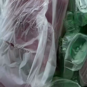 pet瓶子，现货，分色压包。苏州提货，月供十几吨。价格3000+起