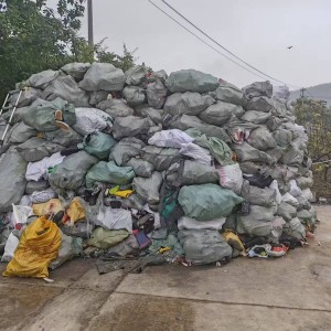橡胶雨鞋25吨，600左右浙江杭州