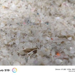 白苯粉碎料40吨，4100一吨，有用的速定，河北保定